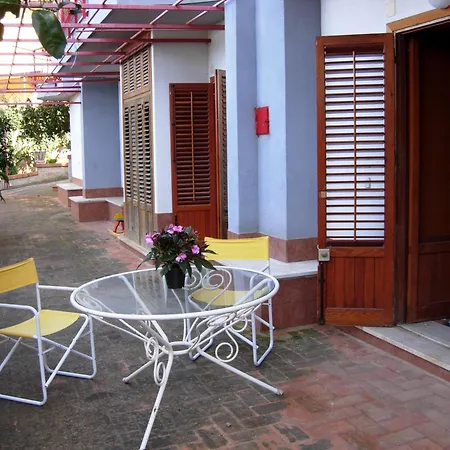 Donna Melania House Holiday home Trabia